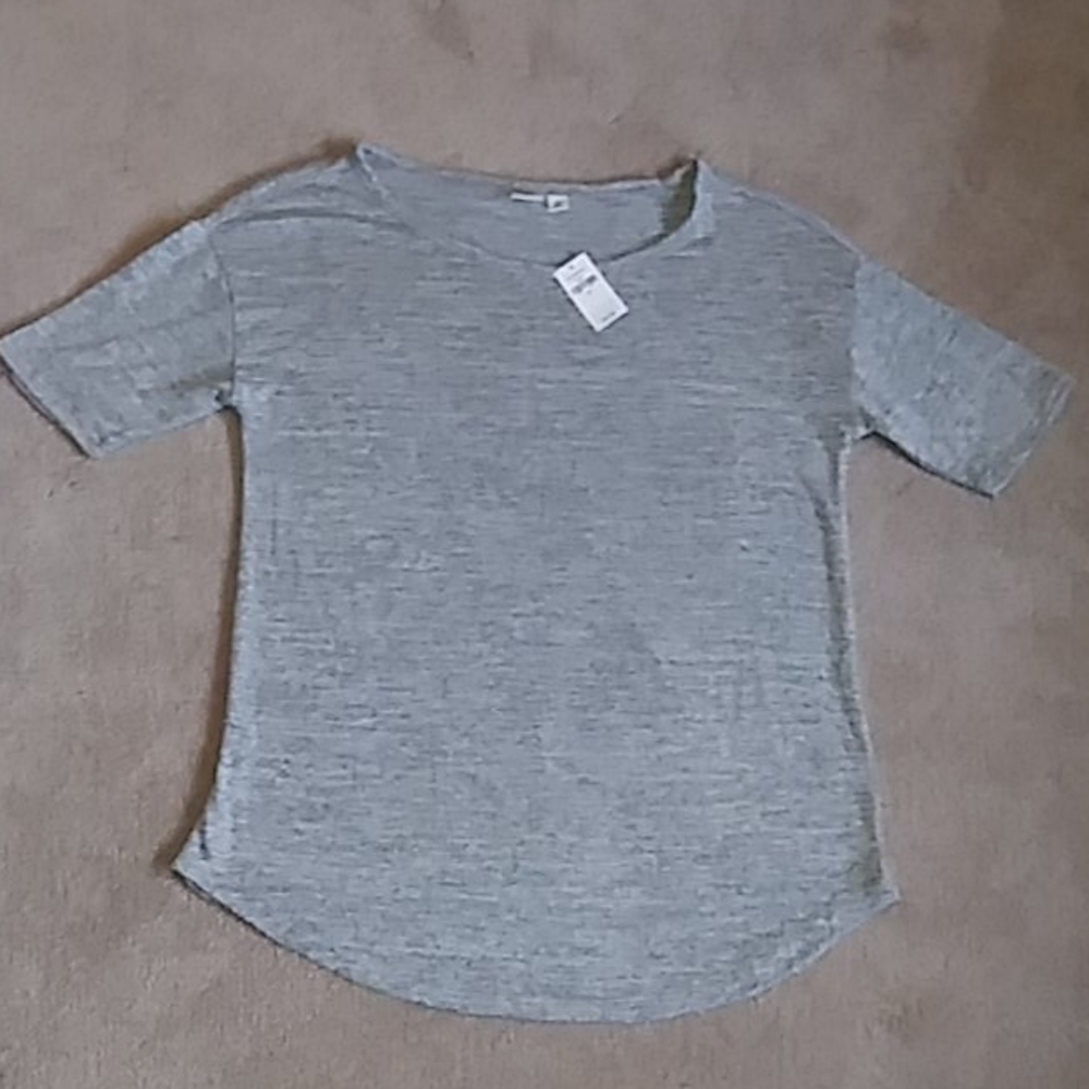 NWT Gap Lightweight Sweater